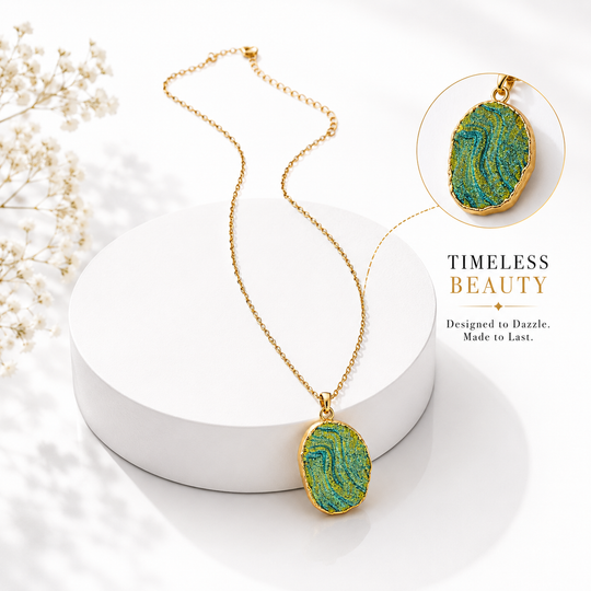 Nature-Inspired Green Agate Golden Pendant Necklace